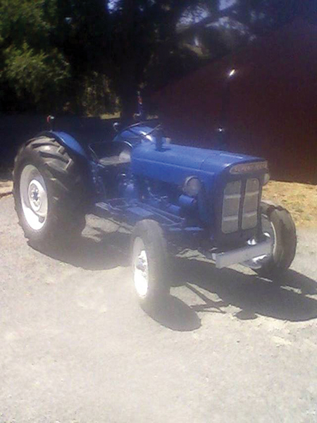 1960 FORDSON SUPER DEXTA TRACTOR