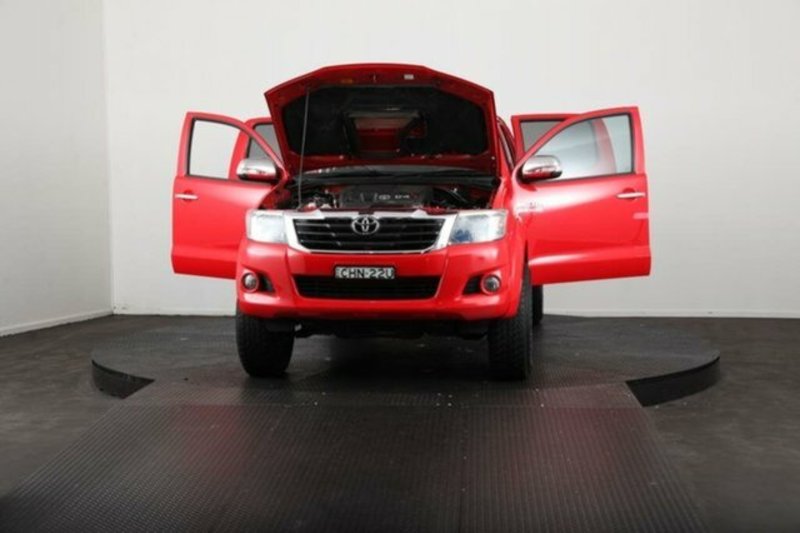 2012 TOYOTA HILUX SR5 (4x4) KUN26R MY12