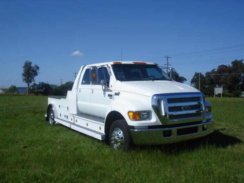 2004 FORD F650 XLT