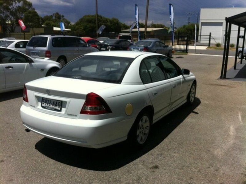 2005 HOLDEN COMMODORE EXE VZ