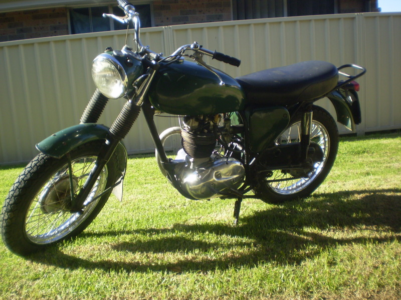 1966 BSA B 40