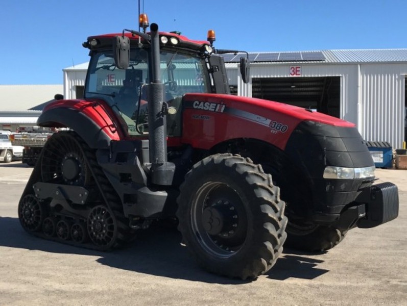 Case IH Magnum 380 Tractor