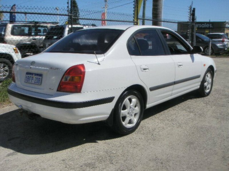 2001 HYUNDAI ELANTRA GLS XD