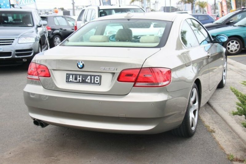 2008 BMW 3 23i E92