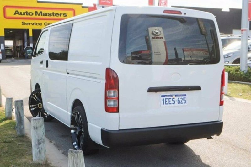 2013 TOYOTA HIACE LWB TRH201R MY12 UPGRADE