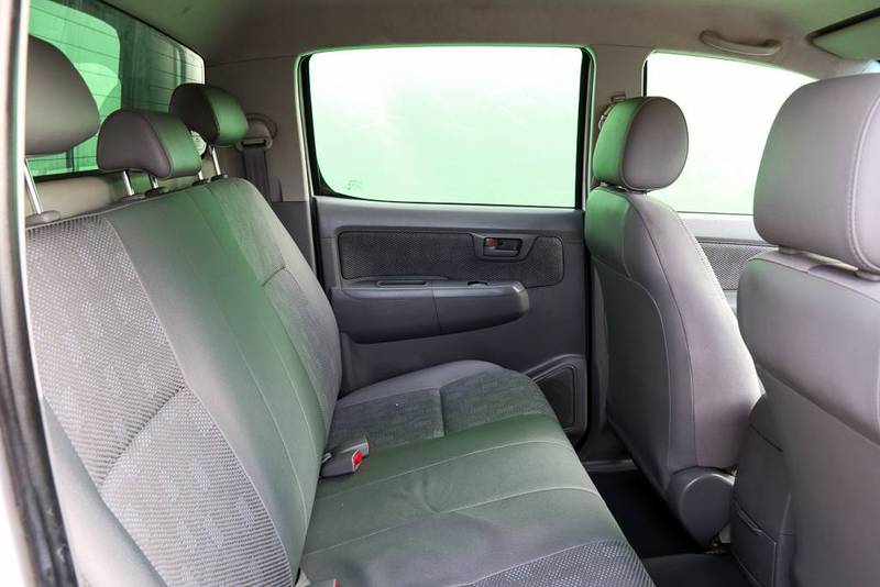 2010 TOYOTA HILUX SR (4x4) KUN26R 09 UPGRADE