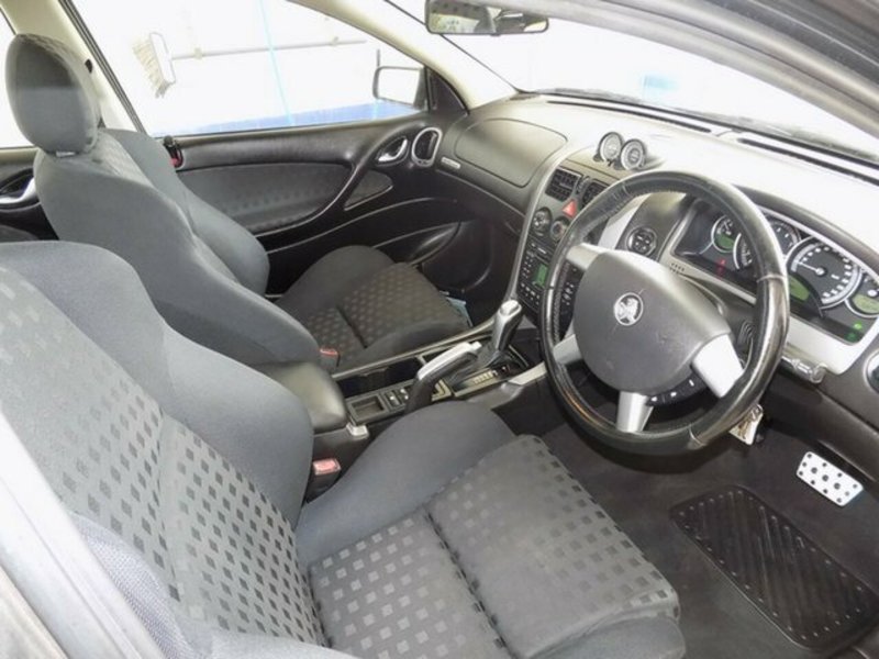 2004 HOLDEN CREWMAN CROSS 8 VYII