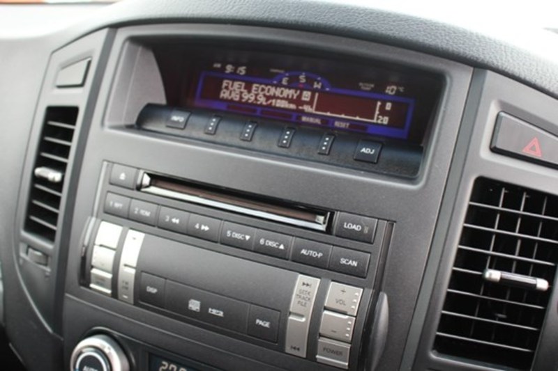 2006 MITSUBISHI PAJERO VR-X NS