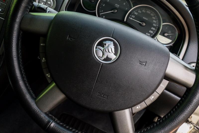 2006 HOLDEN ADVENTRA