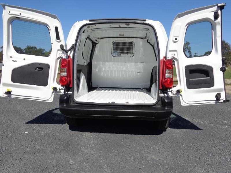 2011 CITROEN BERLINGO L1 B9C