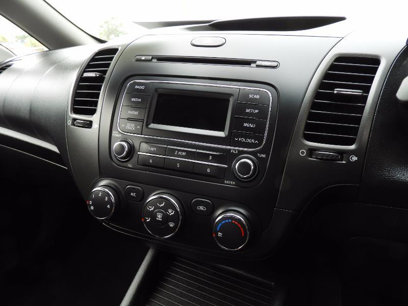 2016 KIA CERATO S YD