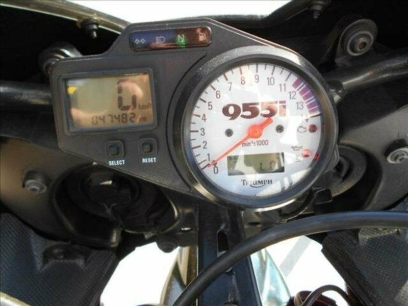 2002 TRIUMPH 955CC T955i (DAYTONA 955i)