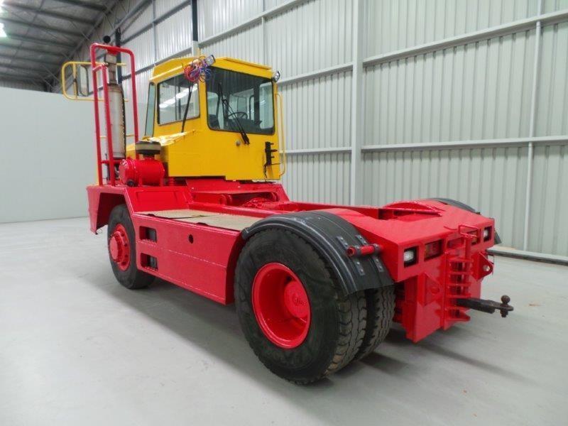 BOLLNAS BT25 Terminal Tractor