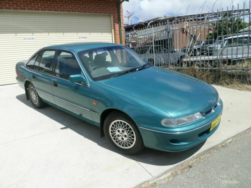 1993 HOLDEN COMMODORE Berlina VR