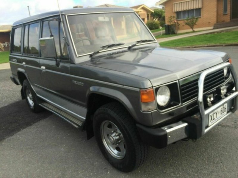 1987 MITSUBISHI PAJERO SUPERWAGON (4x4) NE