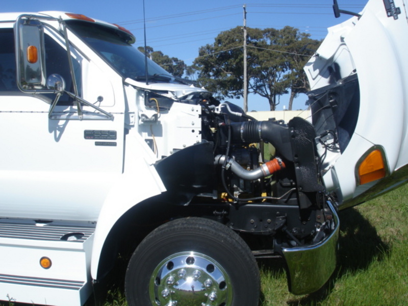 2004 FORD F650 XLT
