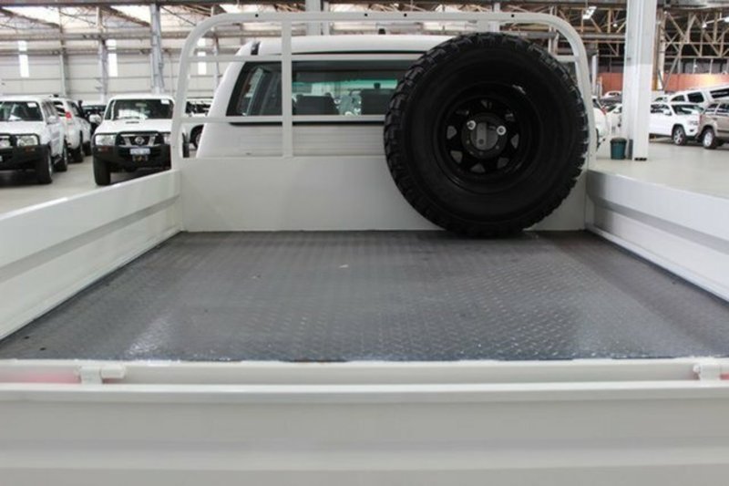 2012 TOYOTA HILUX SR (4x4) KUN26R MY12
