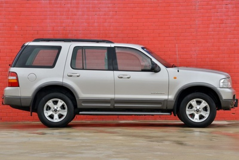 2004 FORD EXPLORER XLT UZ