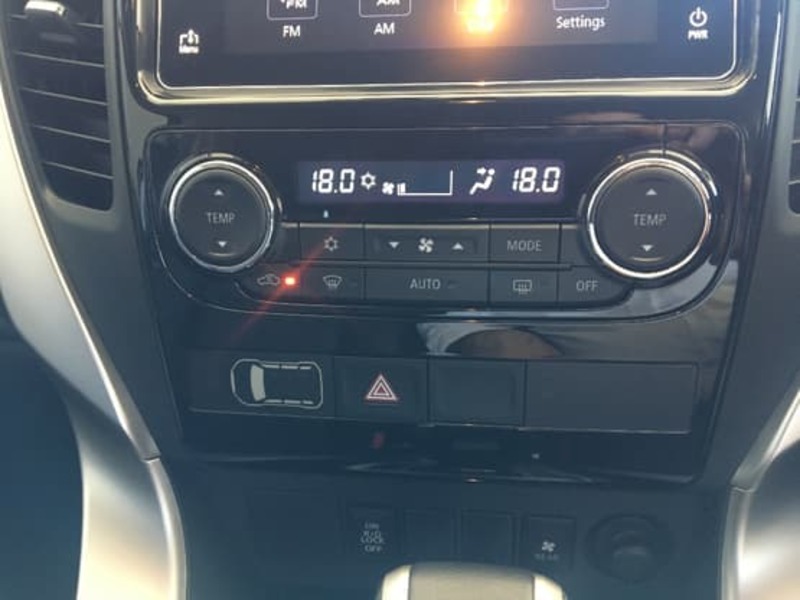 2016 MITSUBISHI PAJERO SPORT GLS QE