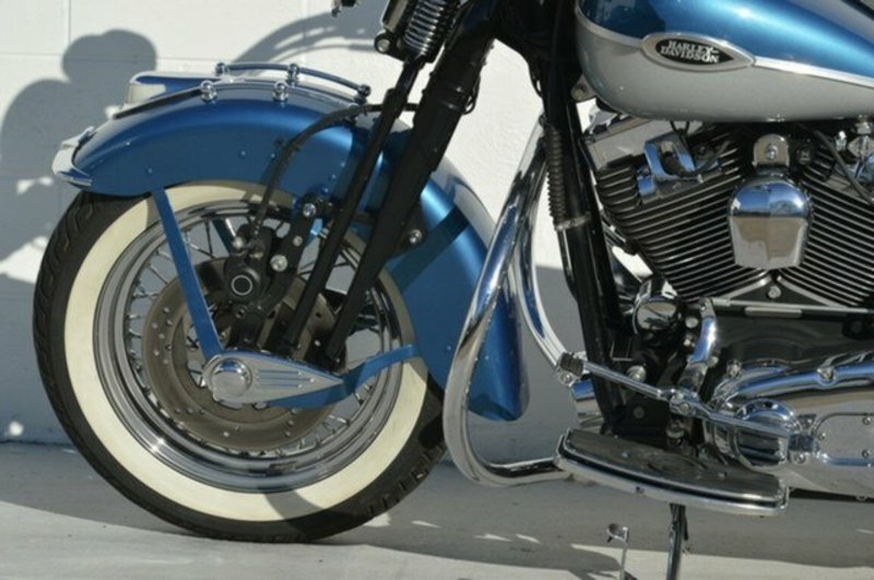 2005 HARLEY-DAVIDSON FLSTS Heritage Springer