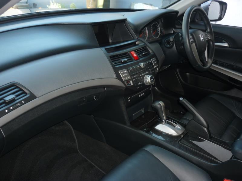 2011 HONDA ACCORD V6 8TH GEN MY11