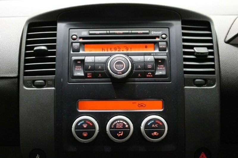 2012 NISSAN PATHFINDER ST-L (4x4) R51 Series 4
