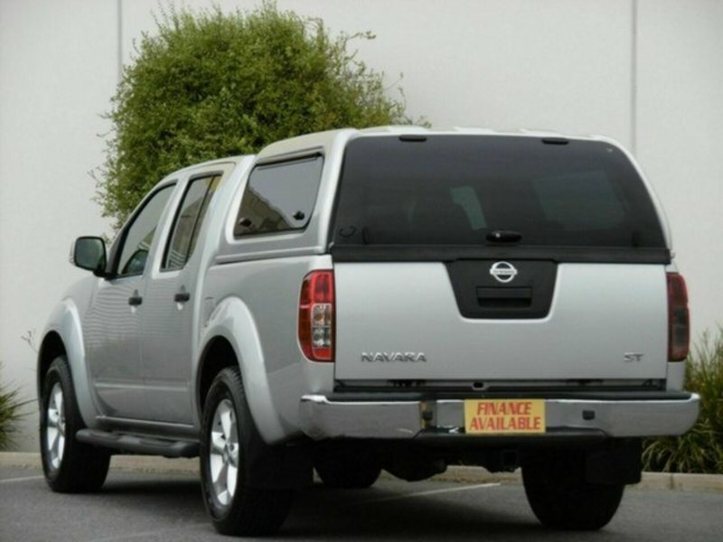 2012 NISSAN NAVARA ST (4x4) D40
