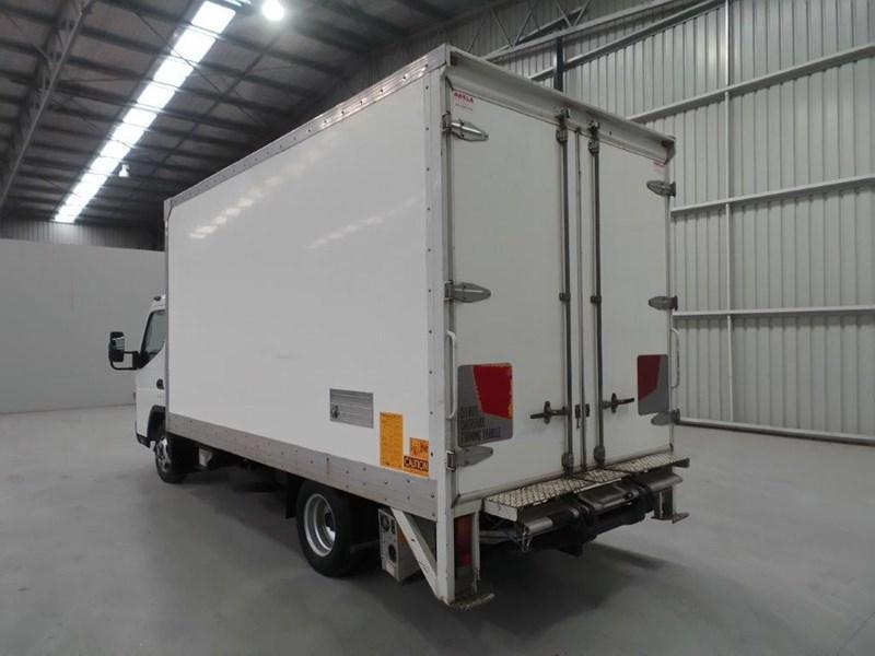 2012 FUSO CANTER 515