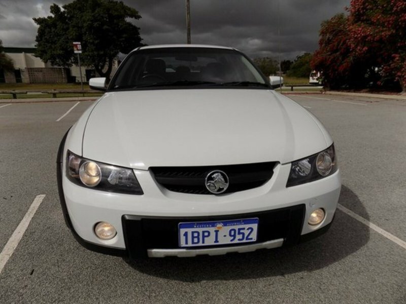 2004 HOLDEN CREWMAN CROSS 8 VYII