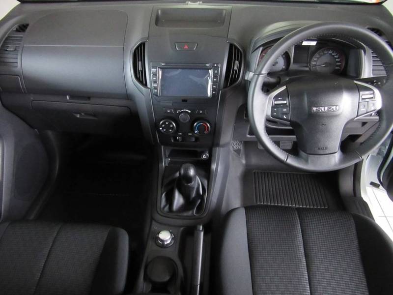 2016 ISUZU D-MAX SX