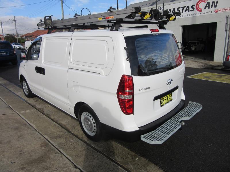 2012 HYUNDAI iLOAD TQ2-V MY12