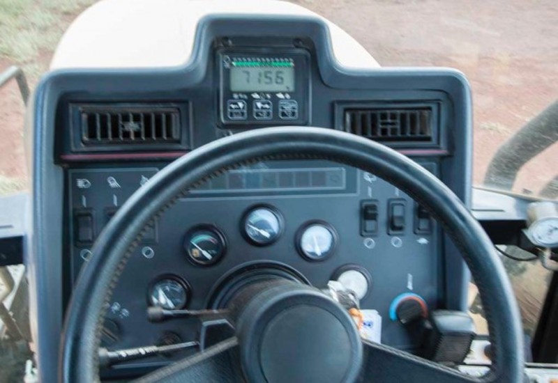 1996 CATERPILLAR Challenger 85D Tractor