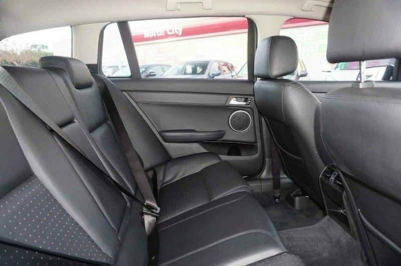 2011 HOLDEN CALAIS VE II