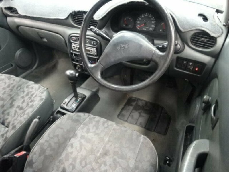 1994 HYUNDAI EXCEL LX
