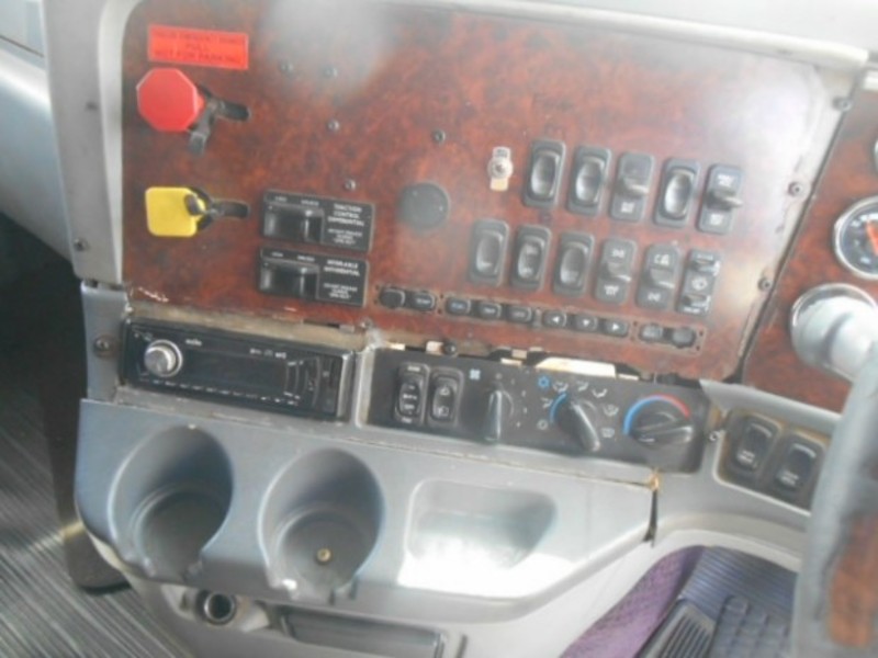 2000 FREIGHTLINER Century C(ST)120 Century Class FLX Century C(ST)120 Truck