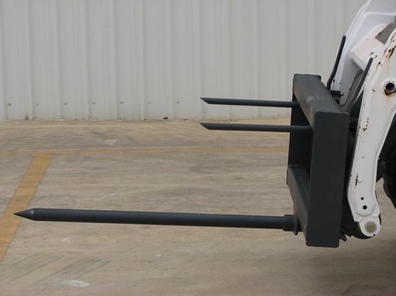 2016 WORKMATE SKID STEER HAY SPEAR ATTACHMENT