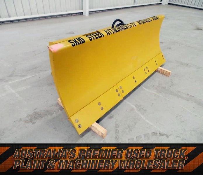 2016 WORKMATE 1830MM DOZER BLADES
