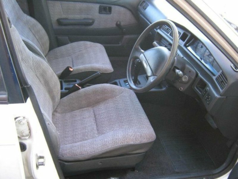1991 NISSAN PINTARA T