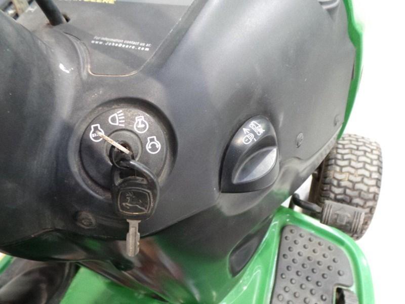 JOHN DEERE L111 RIDE ON MOWER