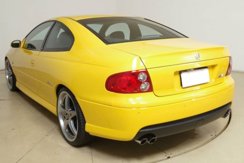 2004 HOLDEN MONARO CV8 VZ