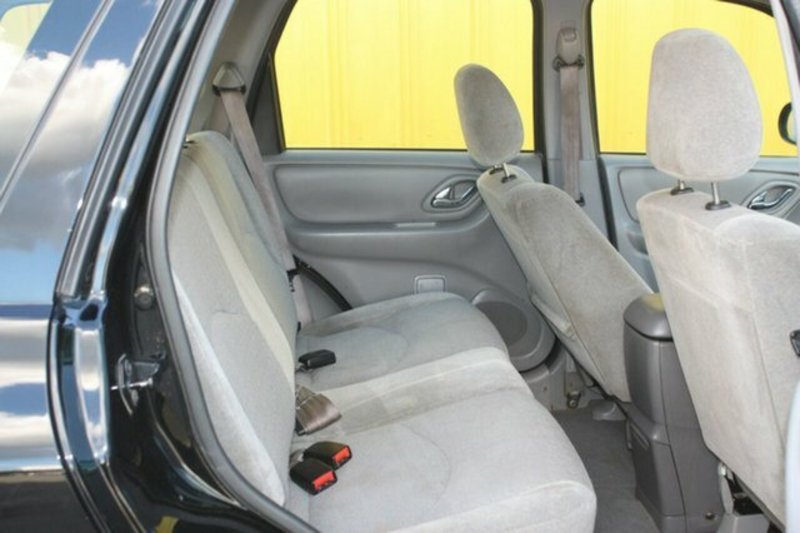 2002 MAZDA TRIBUTE LIMITED TRAVELLER