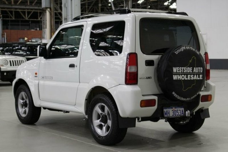 2009 SUZUKI JIMNY SIERRA (4x4)