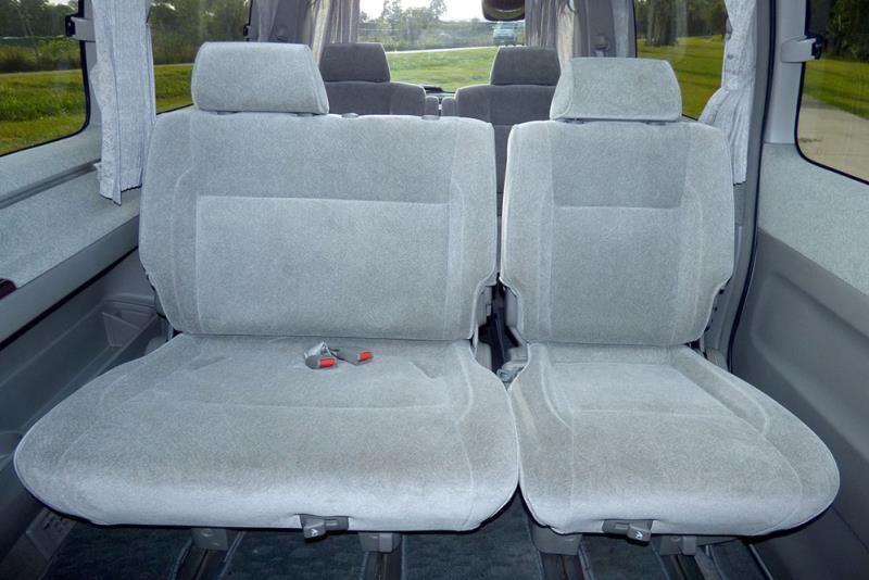 2000 NISSAN ELGRAND E50