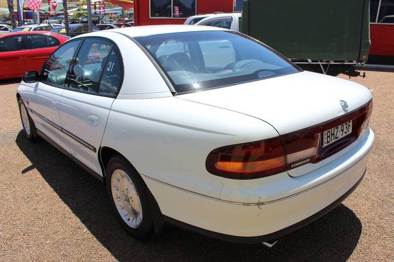 1999 HOLDEN COMMODORE EQUIPE VT