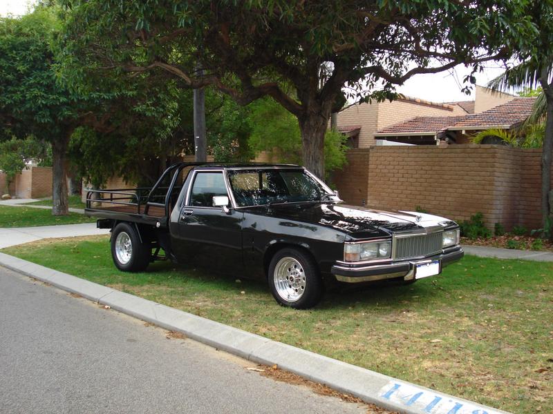 1982 HOLDEN WB One Tonner 