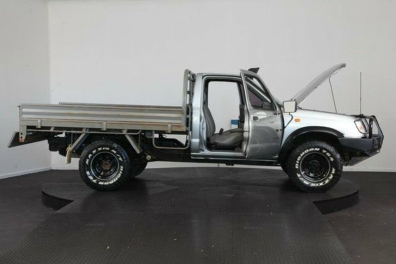 1999 NISSAN NAVARA DX (4x4) D22