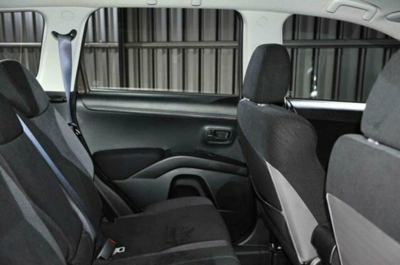 2012 MITSUBISHI OUTLANDER LS (FWD) ZH MY12