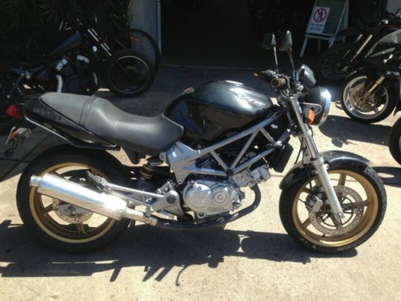 2001 HONDA VTR250