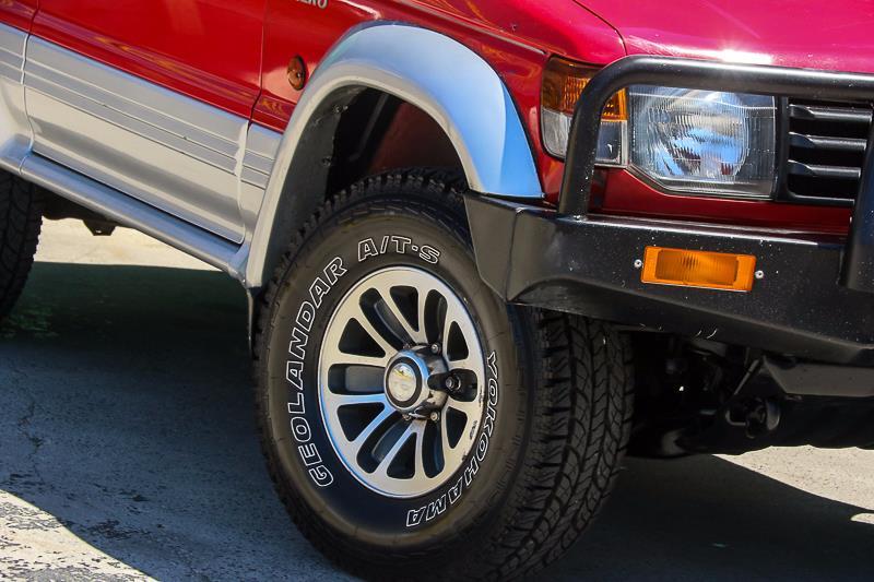 1991 MITSUBISHI PAJERO GLS NH