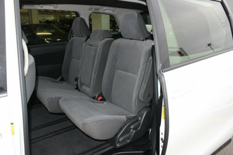 2014 TOYOTA TARAGO GLi ACR50R MY13